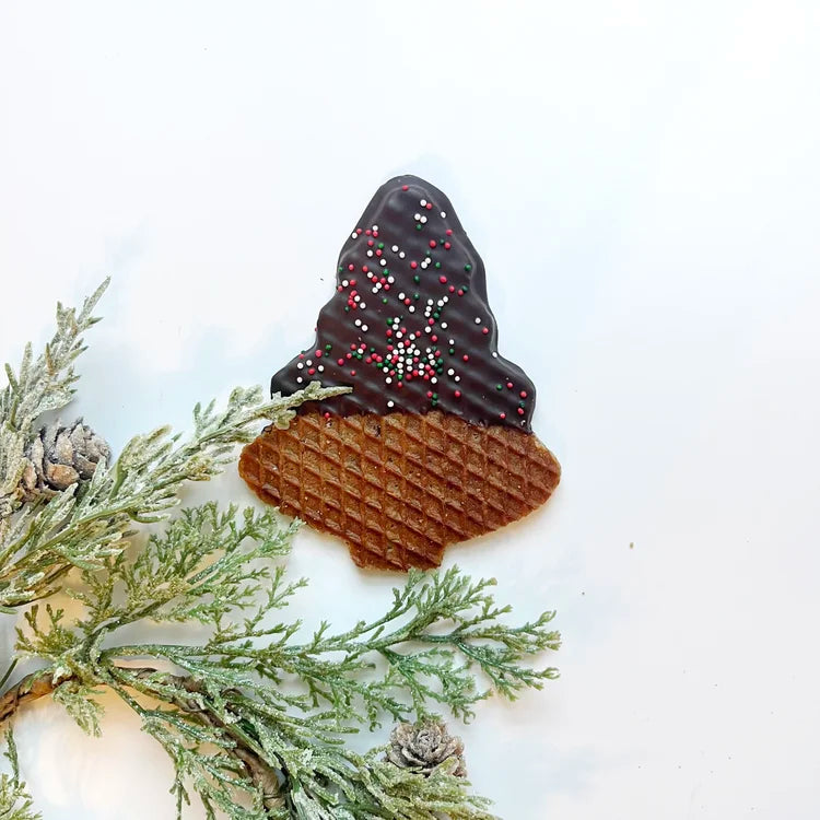 Dark Chocolate Dipped Christmas Tree Stroopies