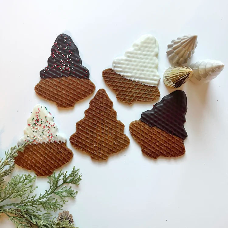 Dark Chocolate Dipped Christmas Tree Stroopies